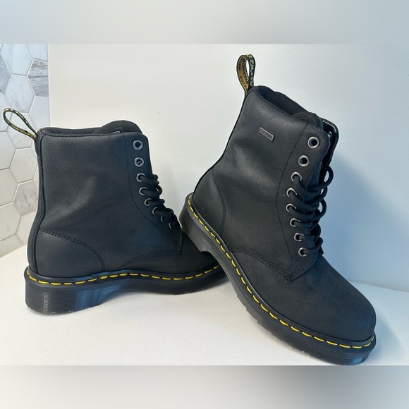 Dr. Martens 1460 Waterproof Drywair Black Lace Up Doc Boots Women’s Size 6 NWOB - Picture 2 of 9